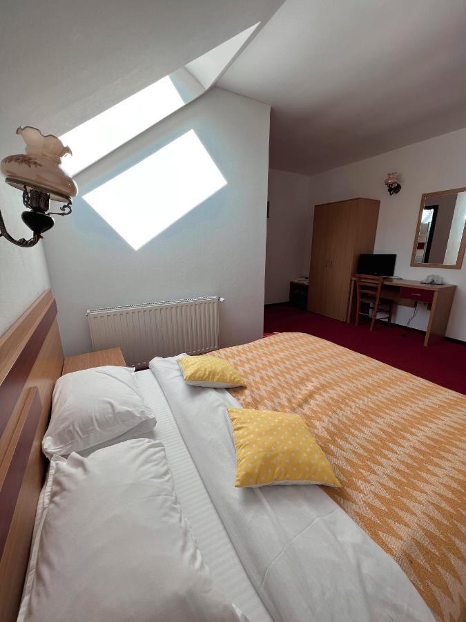 Kate House Gasthof Moieciu de Jos