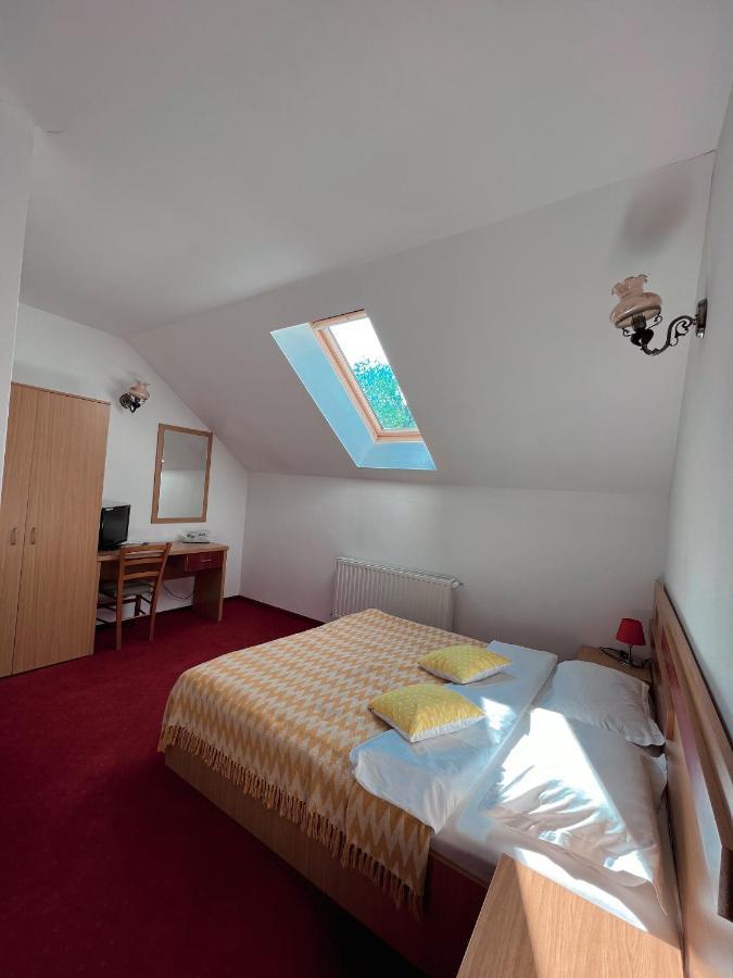 Kate House Gasthof Moieciu de Jos
